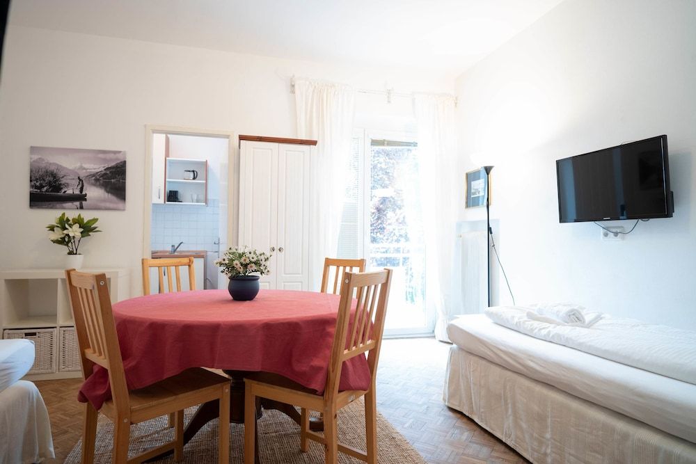 Living Eden by we rent Panoramic Apartment, Multiple Beds, Mountain View 5