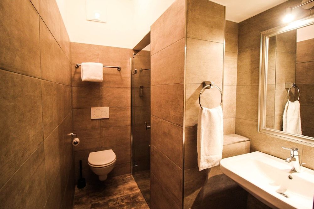 Living Eden by we rent Superior Apartment 6