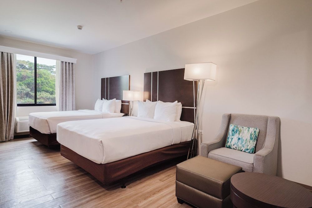 Comfort Inn & Suites Tobago Standard Room, 2 Queen Beds, Non Smoking 7