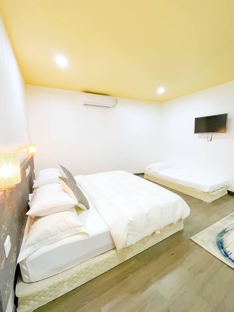 undefined Fatims Beach House Maafushi 3