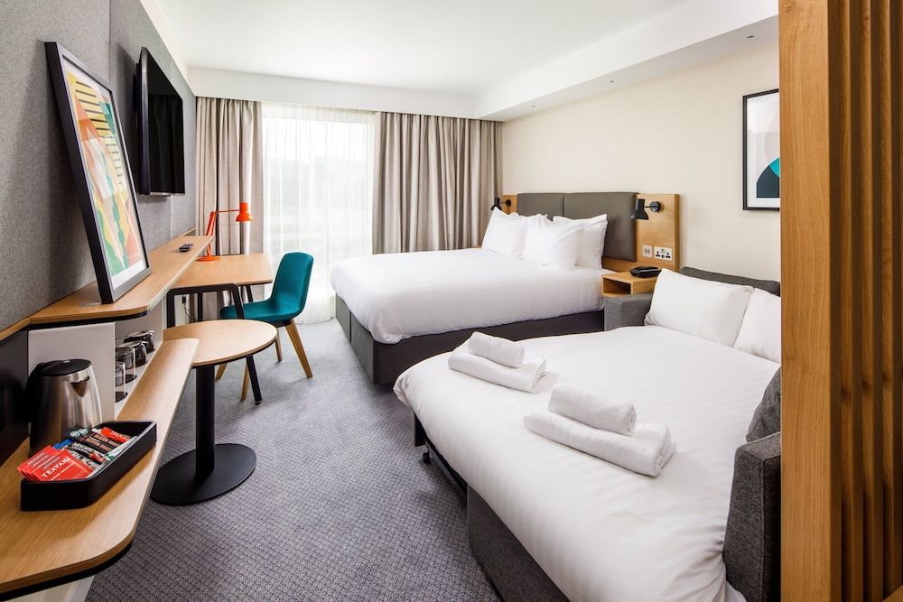 Standard Room, 1 Queen Bed with Sofa bed