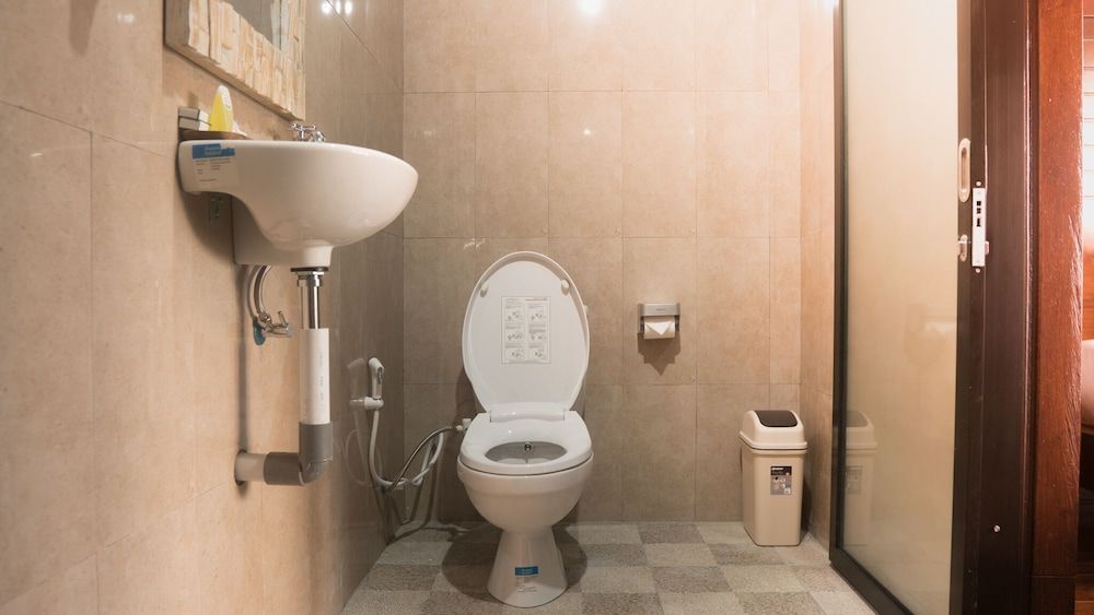 Gus Mank Stay Standard Room, Balcony 6