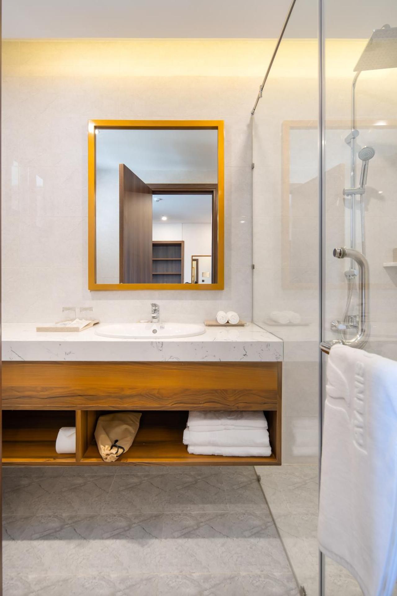 Deluxe Double Room - Non-Smoking