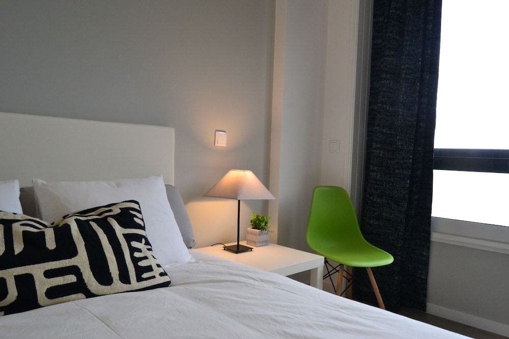 undefined Downtown Porto Spot - 2 4