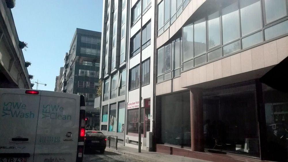 undefined Downtown Porto Spot - 2 3