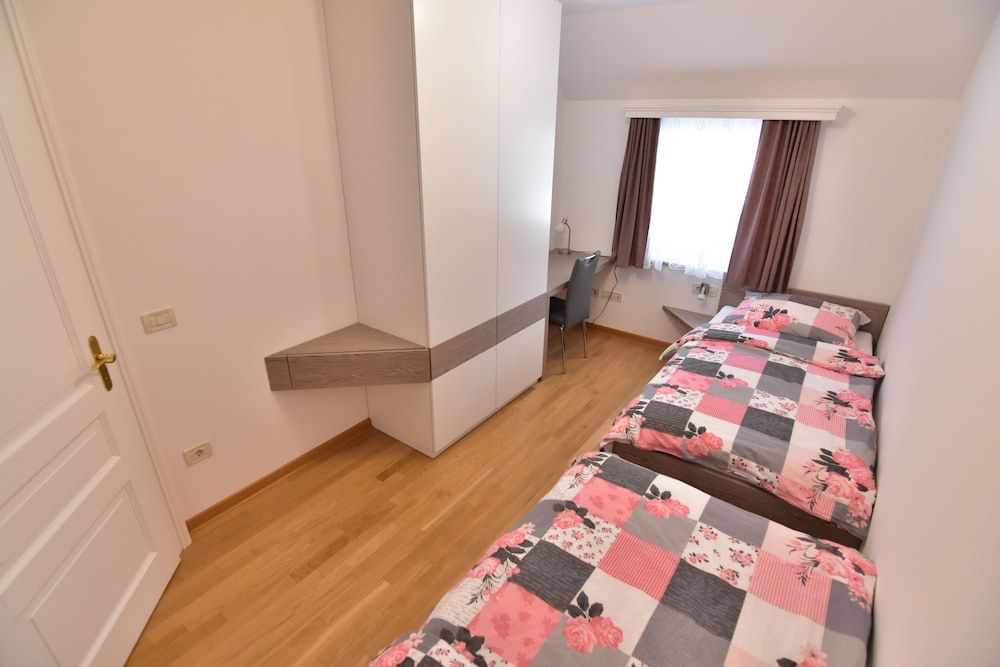 undefined Vila Kljuce Apartments Bled 10