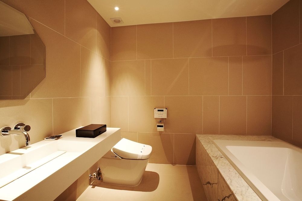 Urban Boutique Hotel Standard Twin Room 4