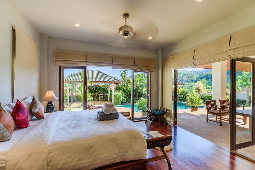 Aster Pool Villa Villa, 2 Bedrooms, Non Smoking, Kitchen 2