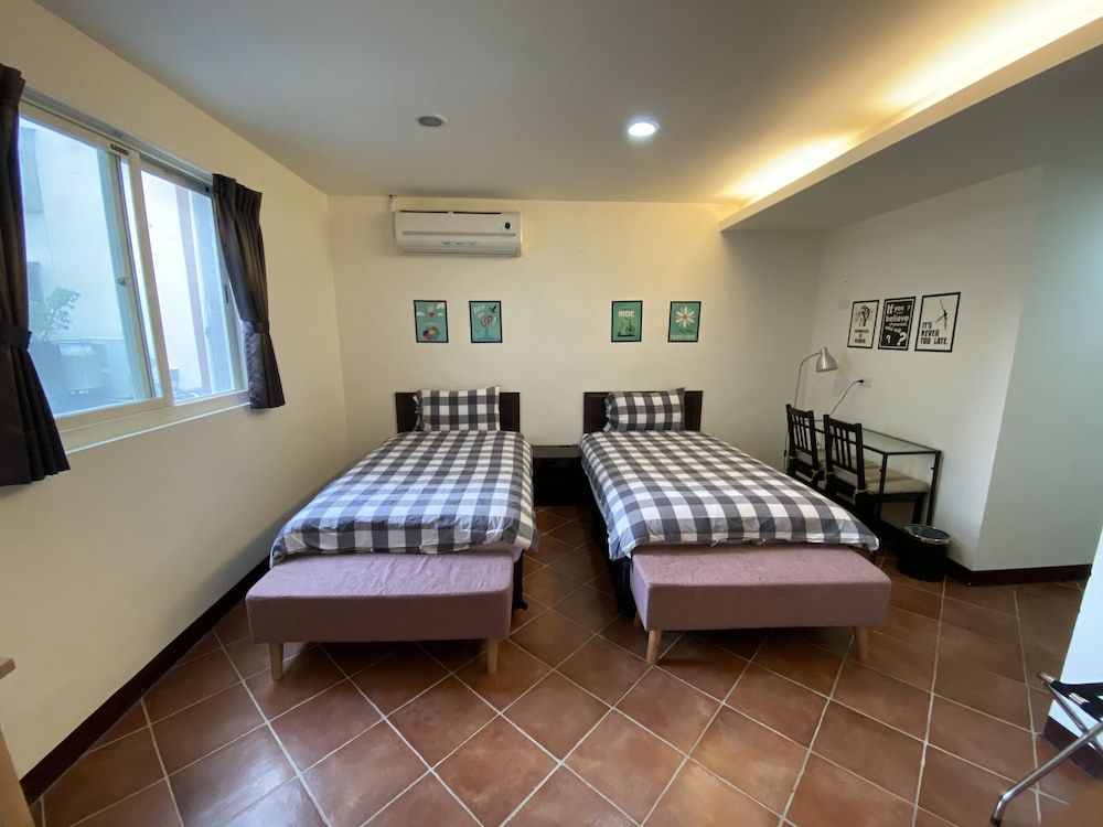 Tamsui i66 B&B Business Double or Twin Room, Multiple Beds, Non Smoking 2