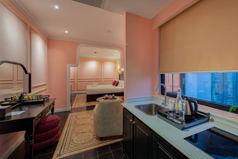 The Now Boutique Hotel One Bedroom Apartment Double City View 10