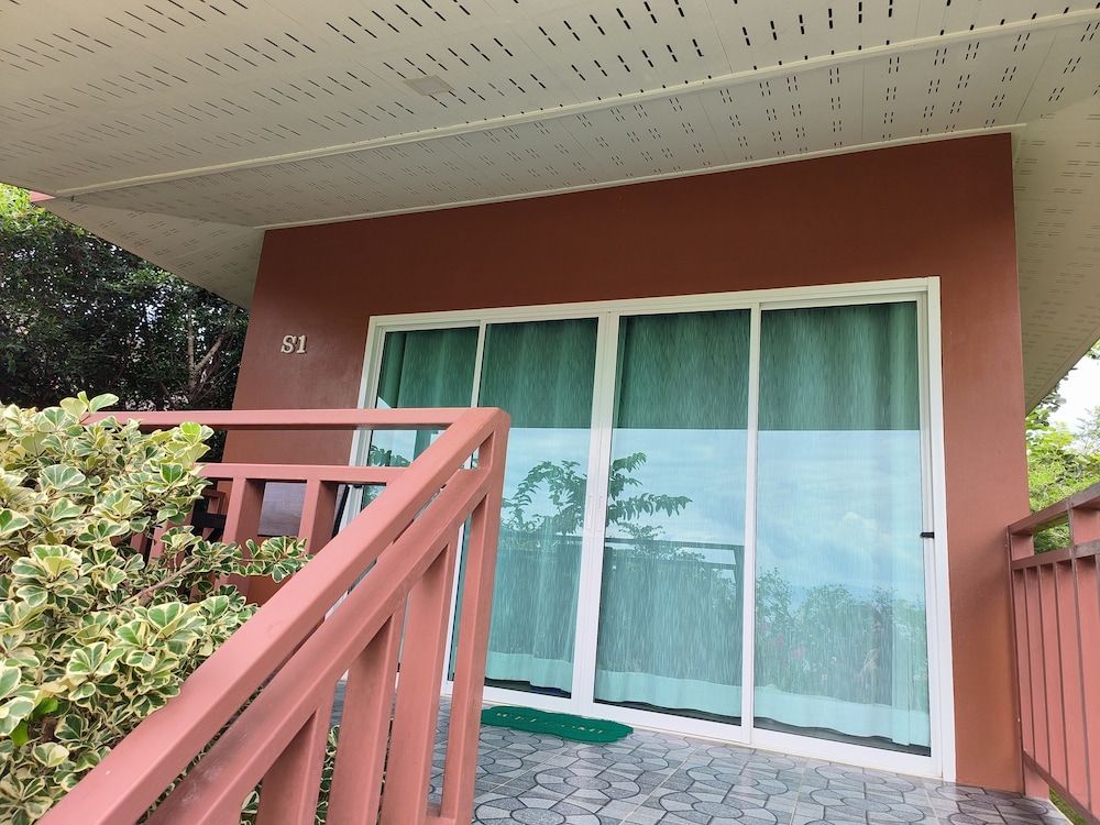 undefined Sunrise Beach Koh Yao Resort 6