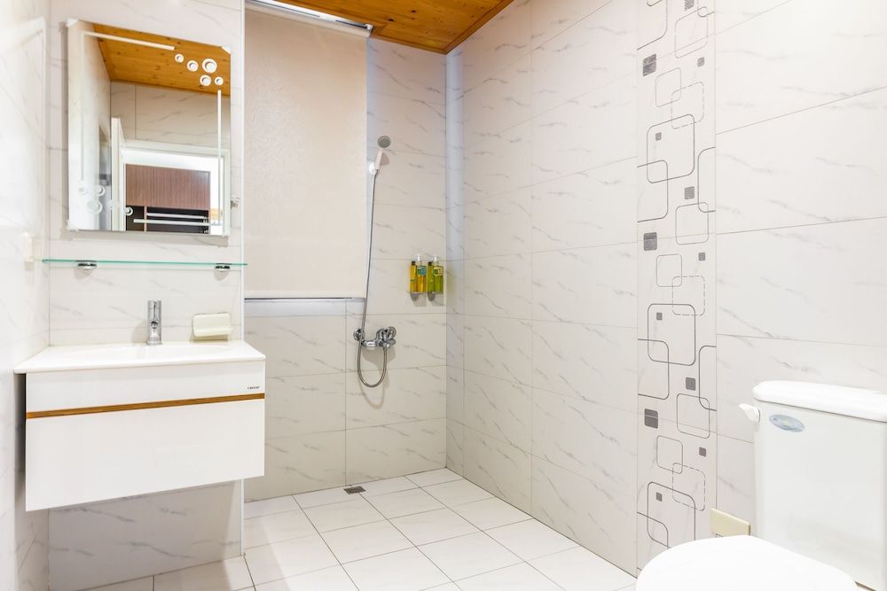 Starry Home Family Room 5