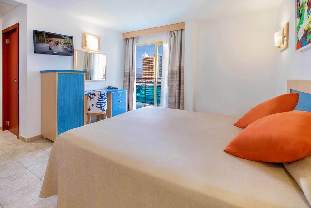 Hotel Servigroup Nereo Double Room, Terrace (2 Adults and 1 child) 3