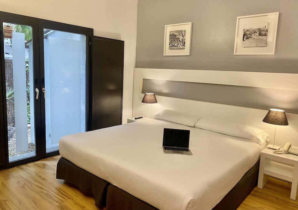 Hotel Sitges Standard Double Room, 1 Double Bed, Patio