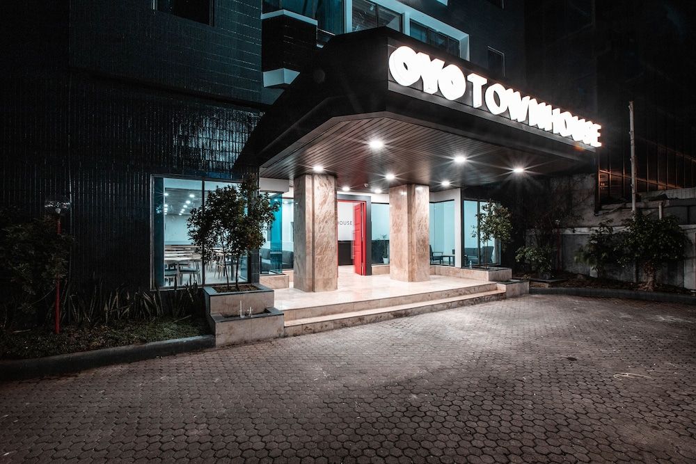 undefined Super OYO Townhouse 1 Hotel Salemba 6