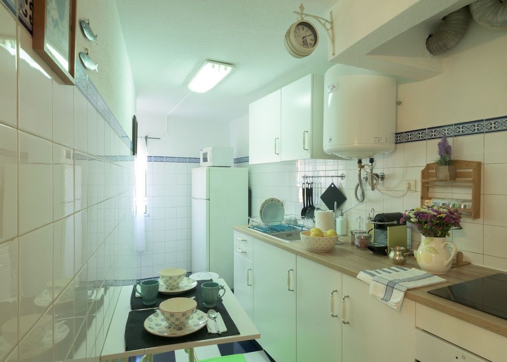 undefined Light Filled Apartment near Chiado, By TimeCooler 6