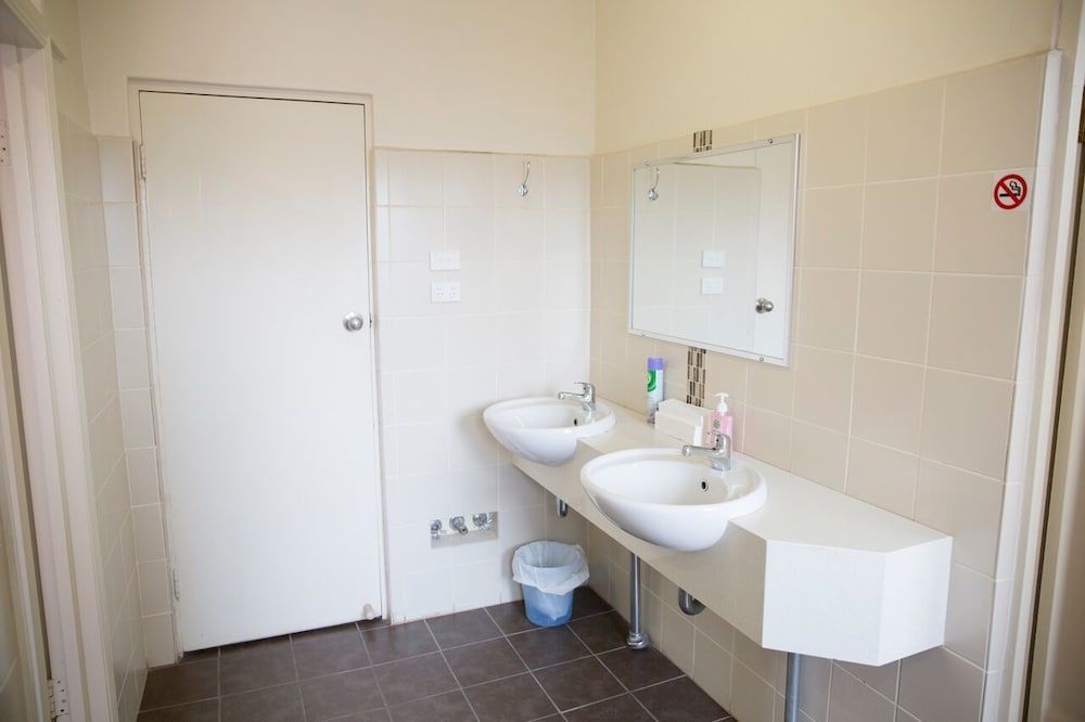 Standard Twin Room, Shared Bathroom