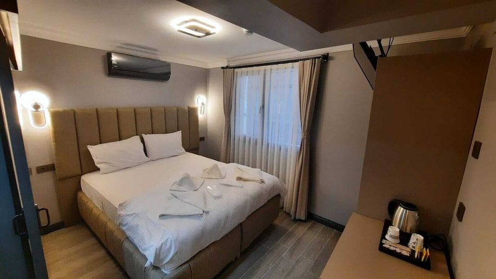 undefined Talles City Hotel