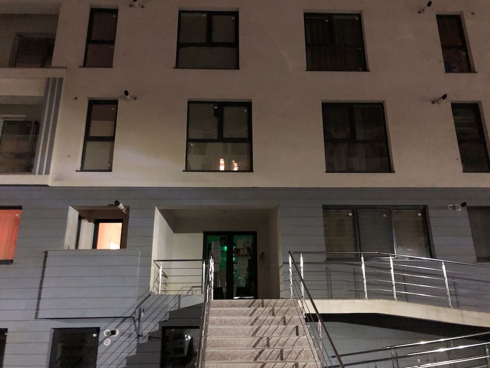 undefined Luxury Penthouse Plaza Residence P1 2