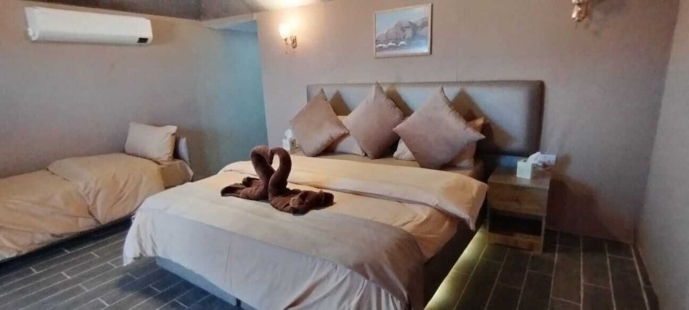 Captain's Desert Camp Panoramic Tent