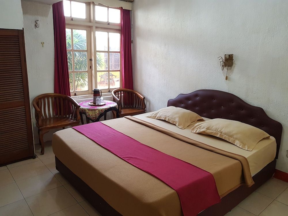 undefined Hotel Royal Juanda 9