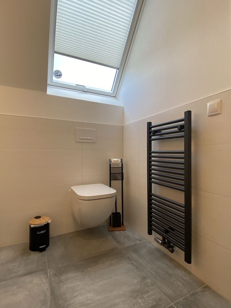 my inn Deluxe Apartment, 1 King Bed, Non Smoking 3