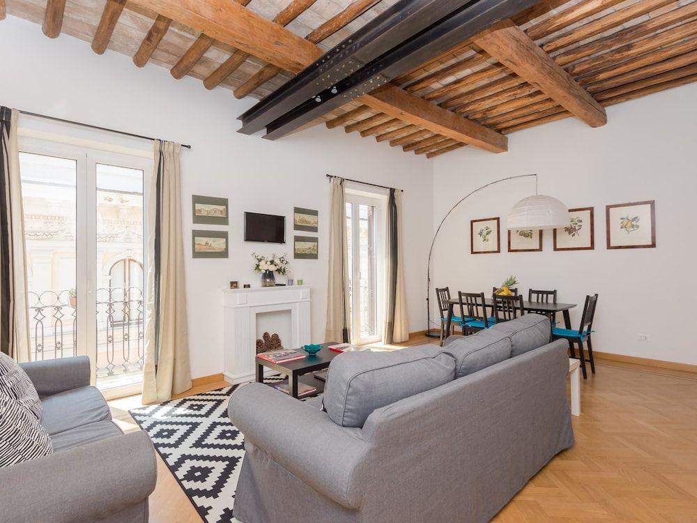 RSH Trevi Fountain Luxury Apartment Apartment, 2 Bedrooms 34