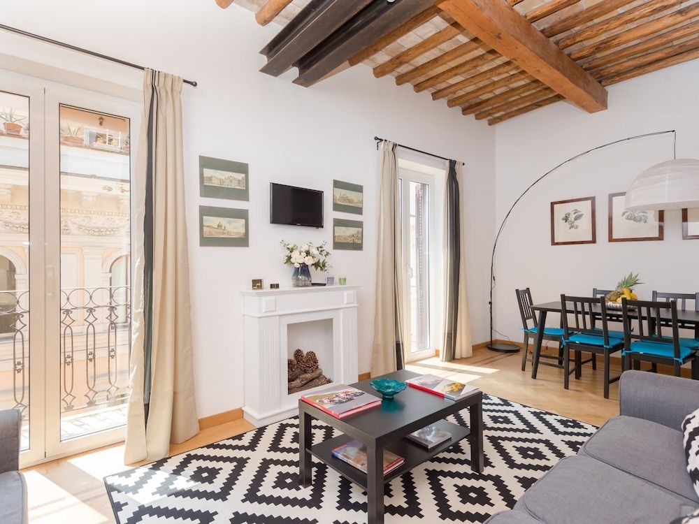 RSH Trevi Fountain Luxury Apartment Apartment, 2 Bedrooms 33