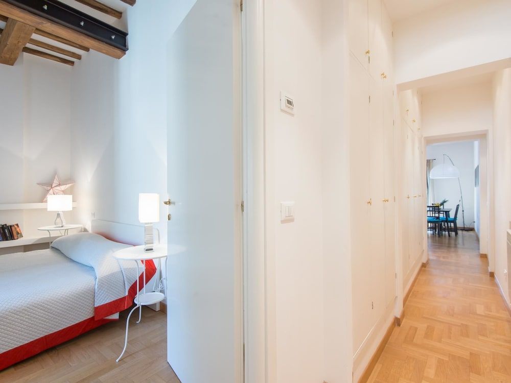 RSH Trevi Fountain Luxury Apartment Apartment, 2 Bedrooms 19