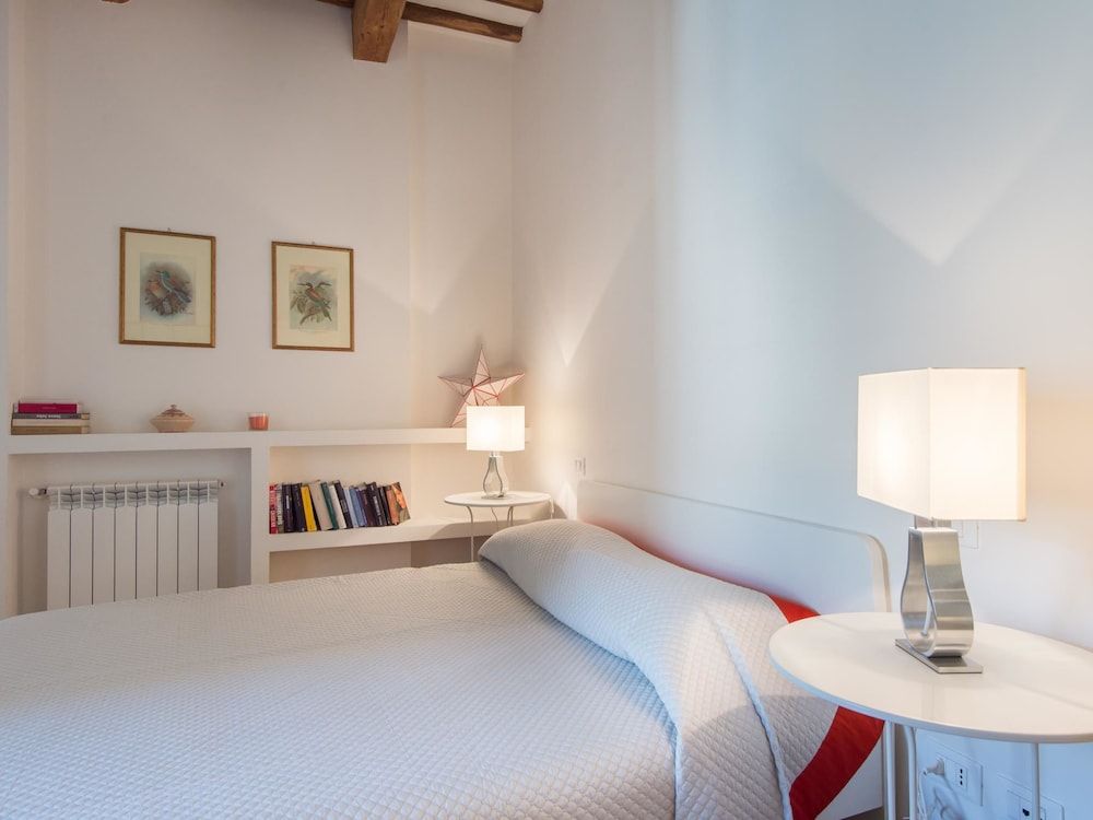 RSH Trevi Fountain Luxury Apartment Apartment, 2 Bedrooms 18