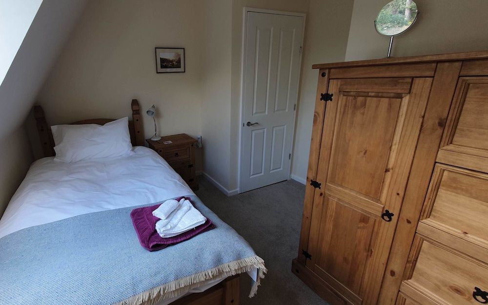 Plas Penaeldroch Manor Mountain View-Rowan suite (floor 3)