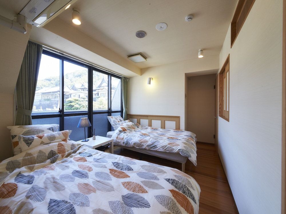 Apartment (3F)