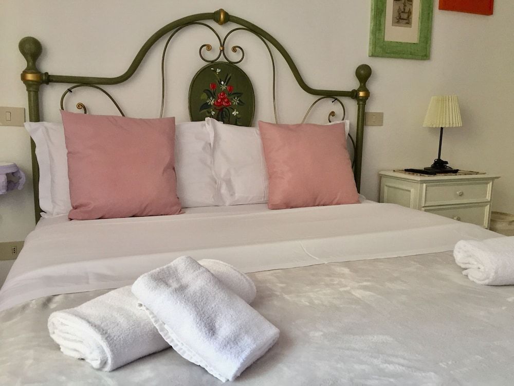 6 Keys Double Room 12