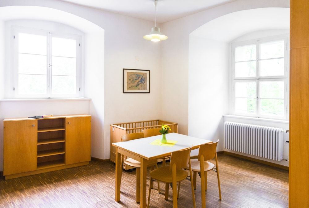 Jugendherberge Passau - Hostel Triple Room, Private Bathroom 3