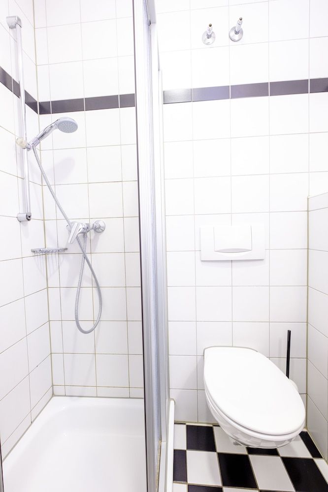 Jugendherberge Passau - Hostel Triple Room, Private Bathroom 5