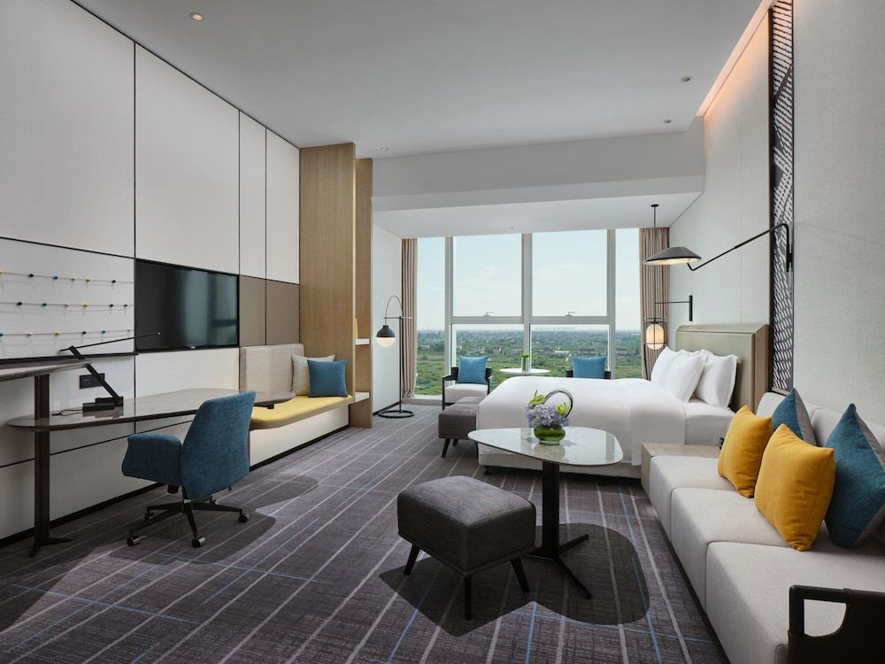 Standard Room, 1 King Bed