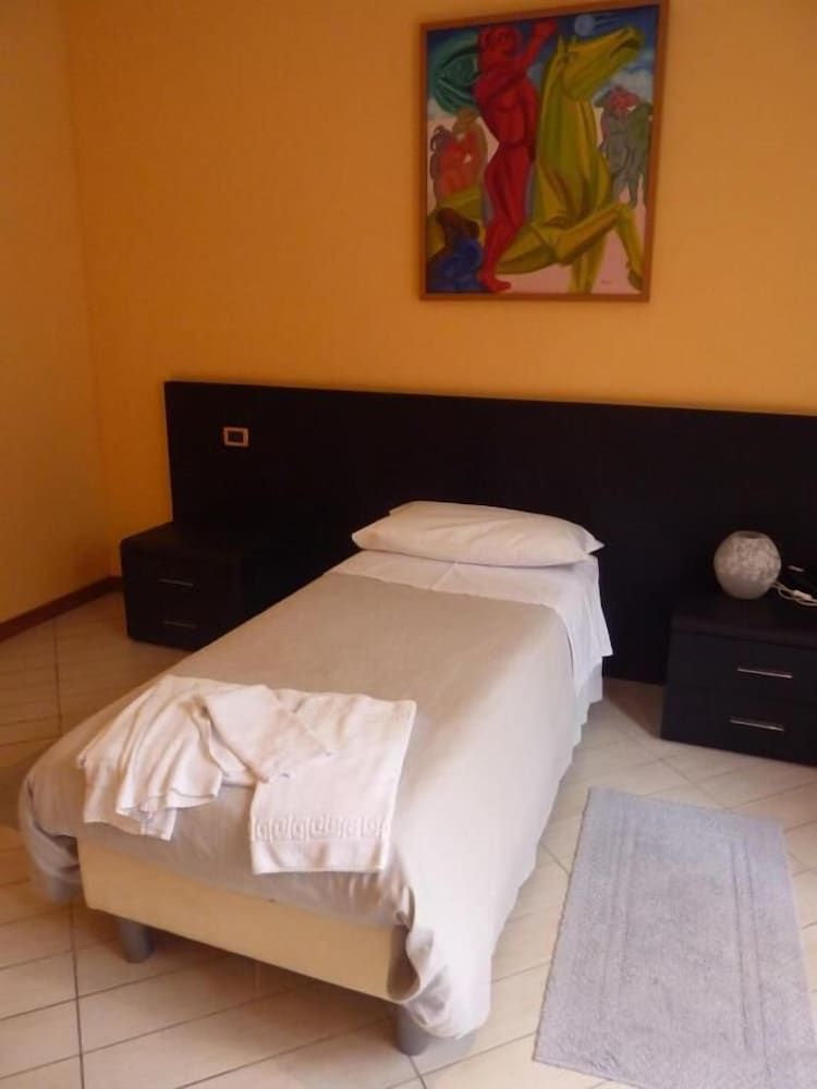 Hotel Padus Meublè Triple Room 5