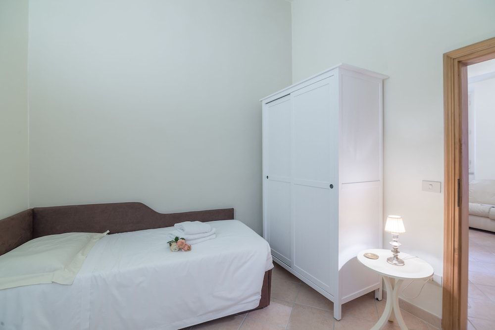 Pontormo by Mmega Apartment, 2 Bedrooms 16