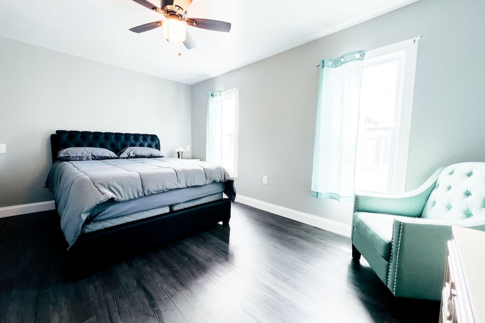 The Ashland Manor Signature Cottage, 4 Bedrooms 4