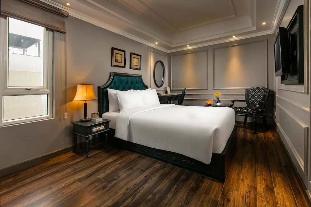Scent Premium Hotel Deluxe Double Room