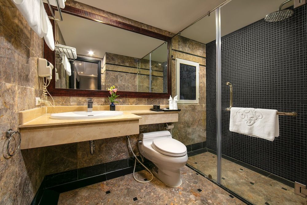 Scent Premium Hotel Deluxe Double Room 5