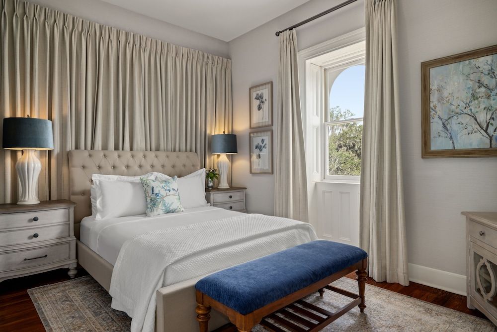 undefined Hamilton-Turner Inn 5