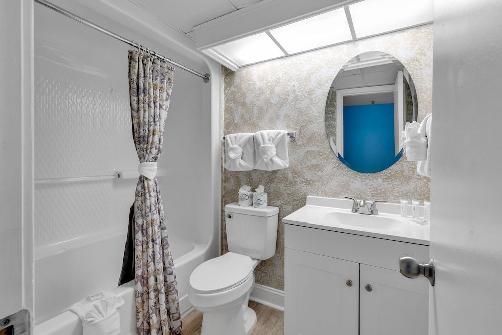 Stunning Oceanfront View Atlantica Tower Signature Condo, 2 Bedrooms, Balcony, Ocean View 17