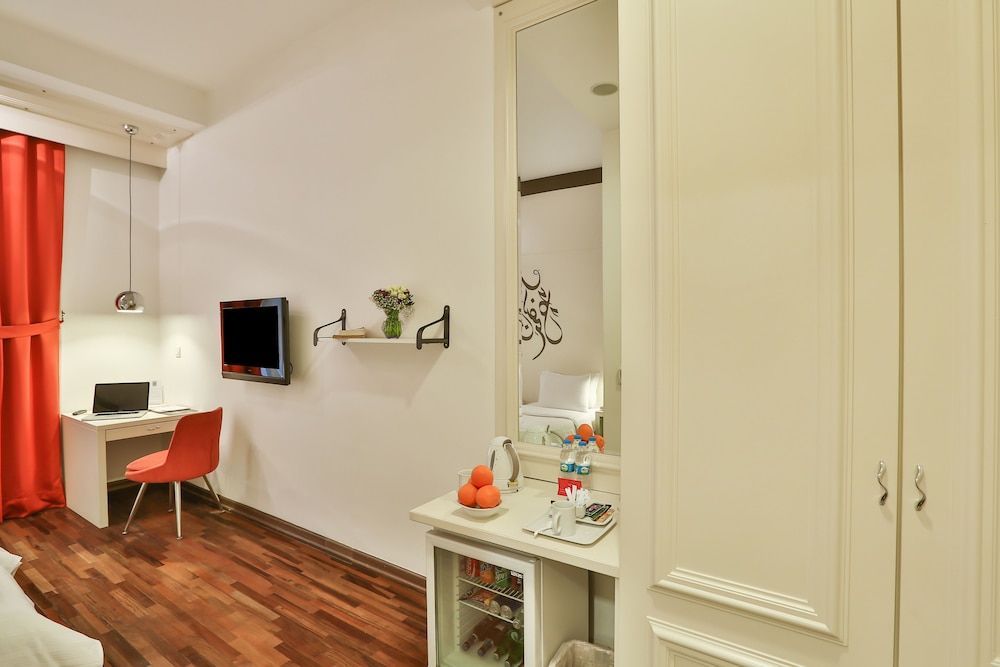 Senatus Hotel - Special Class Basic Double Room (Basement) 6