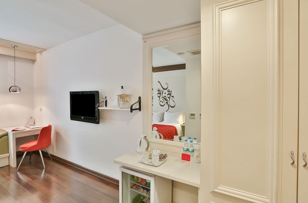 Senatus Hotel - Special Class Basic Double Room (Basement) 7