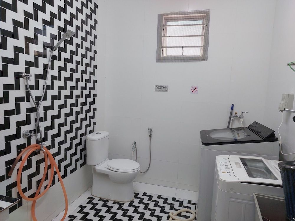 2 Bedrooms with Cafe Hall