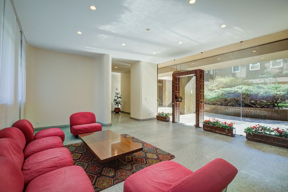 undefined Home Magnolia 8