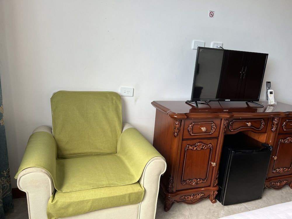 James Cook Hotel Standard Room, 1 King Bed 3