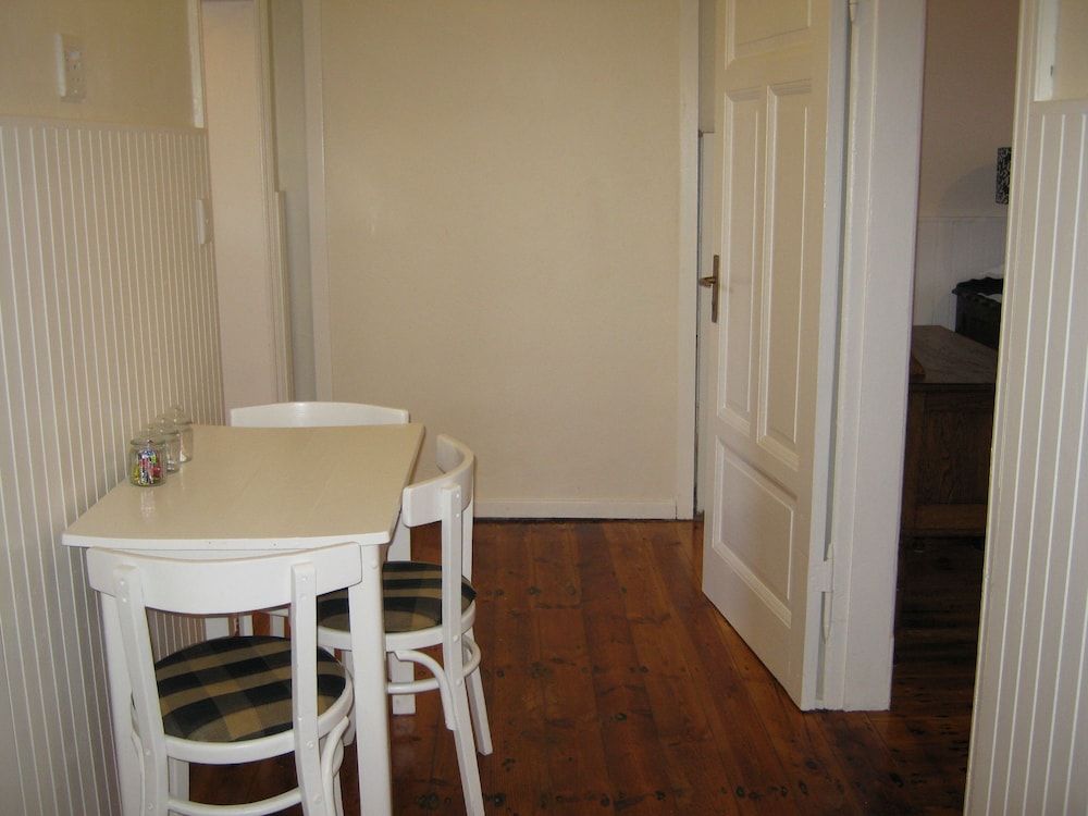 Jetty Self-Catering Swakopmund Double Room, Partial Ocean View, Ground Floor (Cottage 12) 5