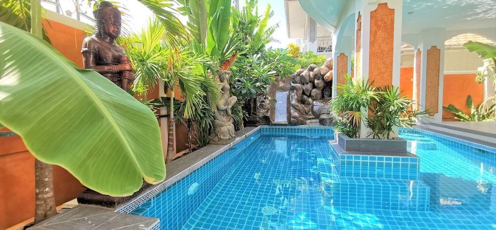 undefined JOOPLAND Luxury Pool Villa Pattaya Walking Street 6 Bedrooms 6